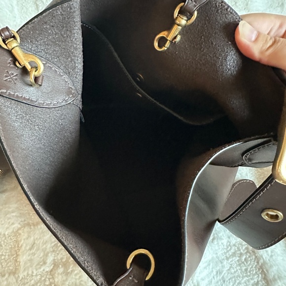 Pre-owned! Coach CCC23 Bleecker 28 Bucket Bag In Maple Leather Women's Bag - Picture 10 of 10